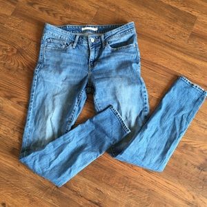 711 levis skinny jeans